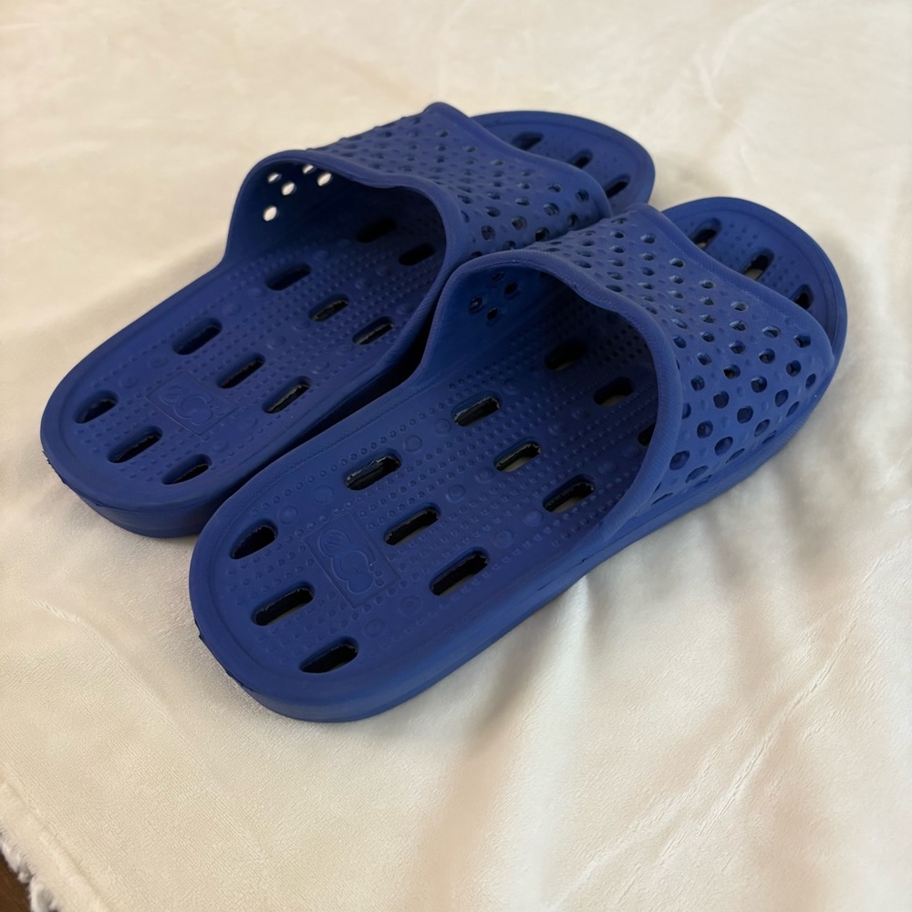 Blue Slide Pool Sandals Size 12-13 Mens summer travel shower college